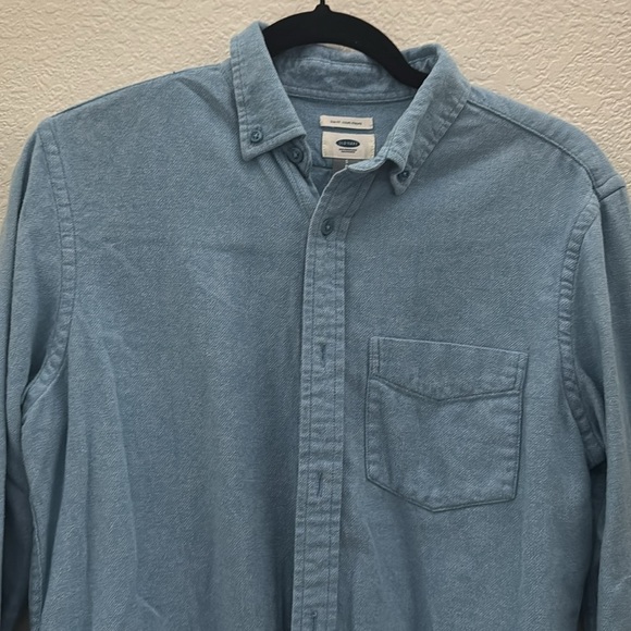 Old Navy Men’s Slim Fit Light Blue Button Down Shirt Size S - Picture 2 of 5